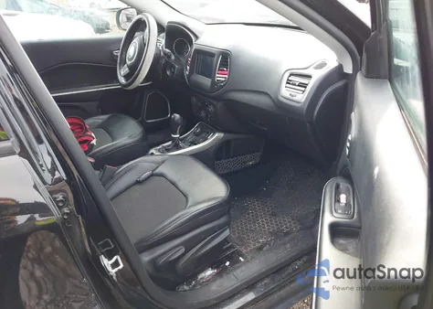 2019 Jeep Compass Latitude 4X4 from USA, damaged, VIN 3C4NJDBB4KT733568